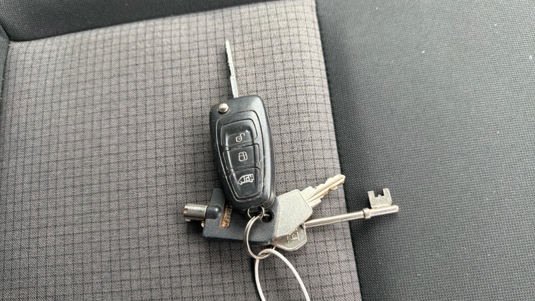 Ford Transit Custom 300 L1 Diesel Fwd 2.0 EcoBlue 130ps High Roof Leader Van